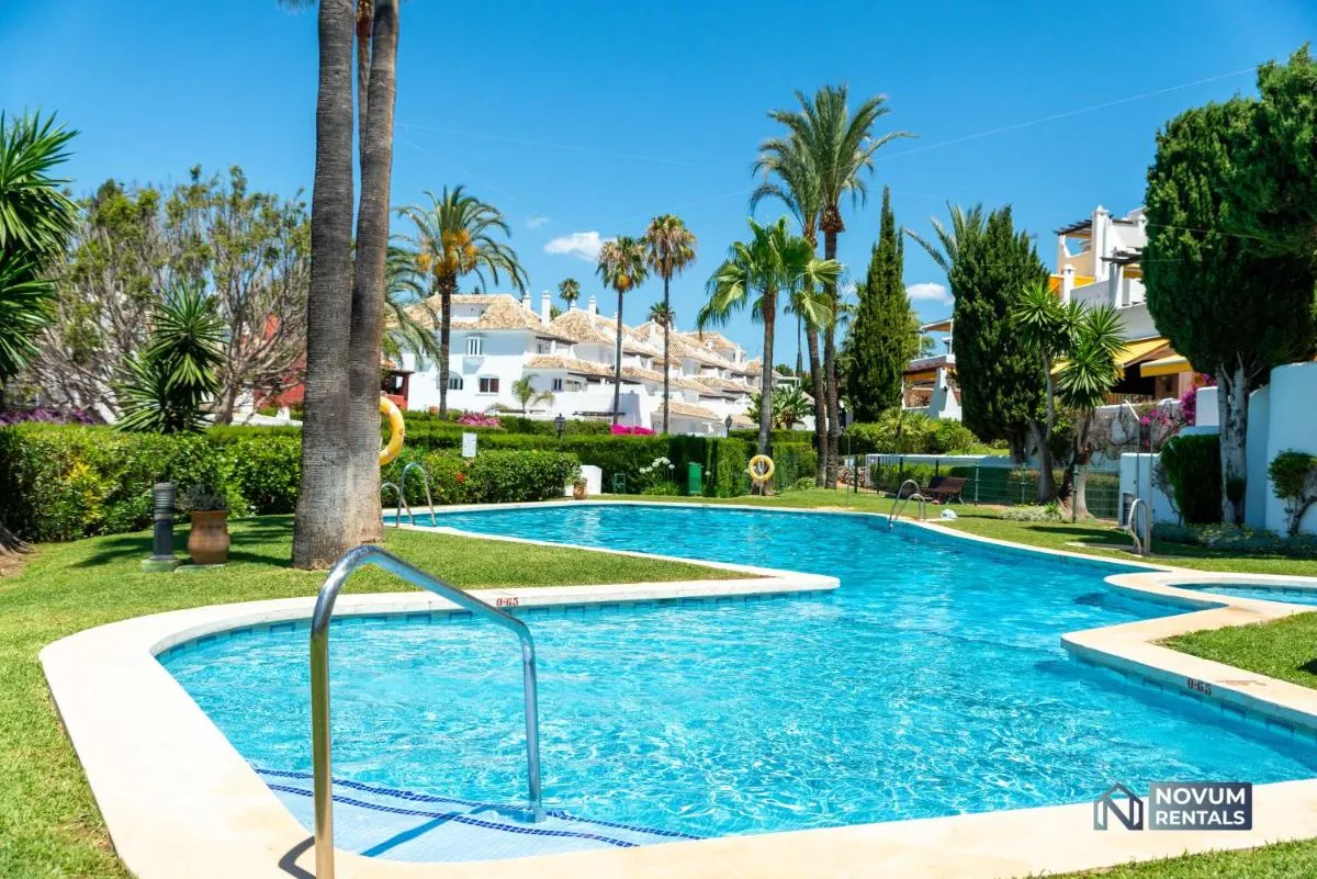 Image 5 of Modern 3 BDRM Apt with Sea Views & Pool Newly Renovated