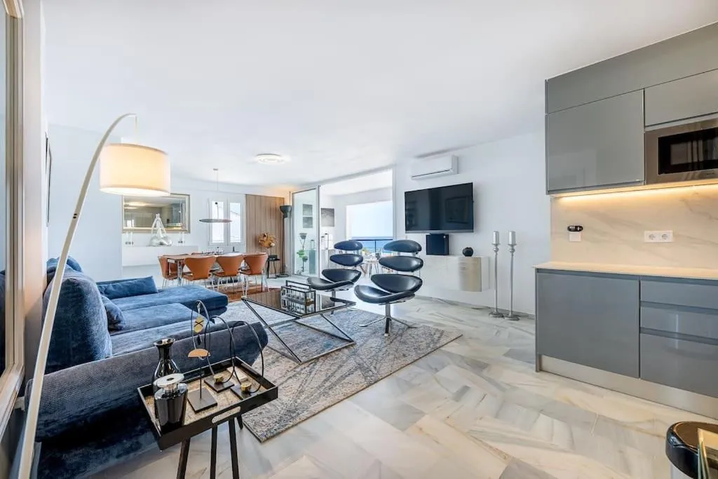 Image 1 of Modern 3 bedroom in Puerto Banus with sea views