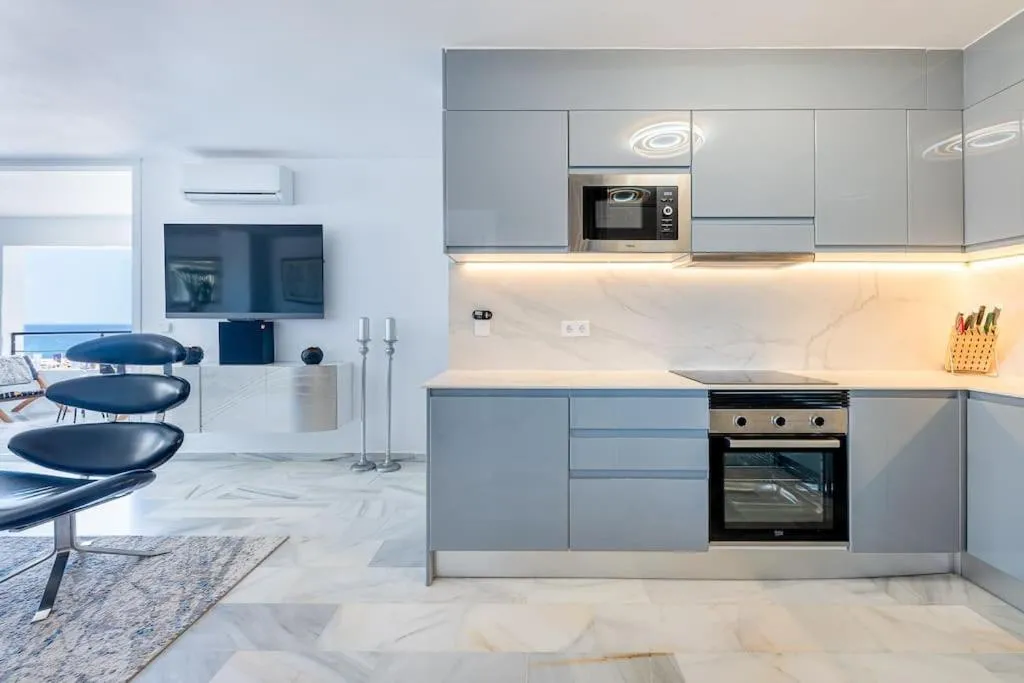 Image 5 of Modern 3 bedroom in Puerto Banus with sea views