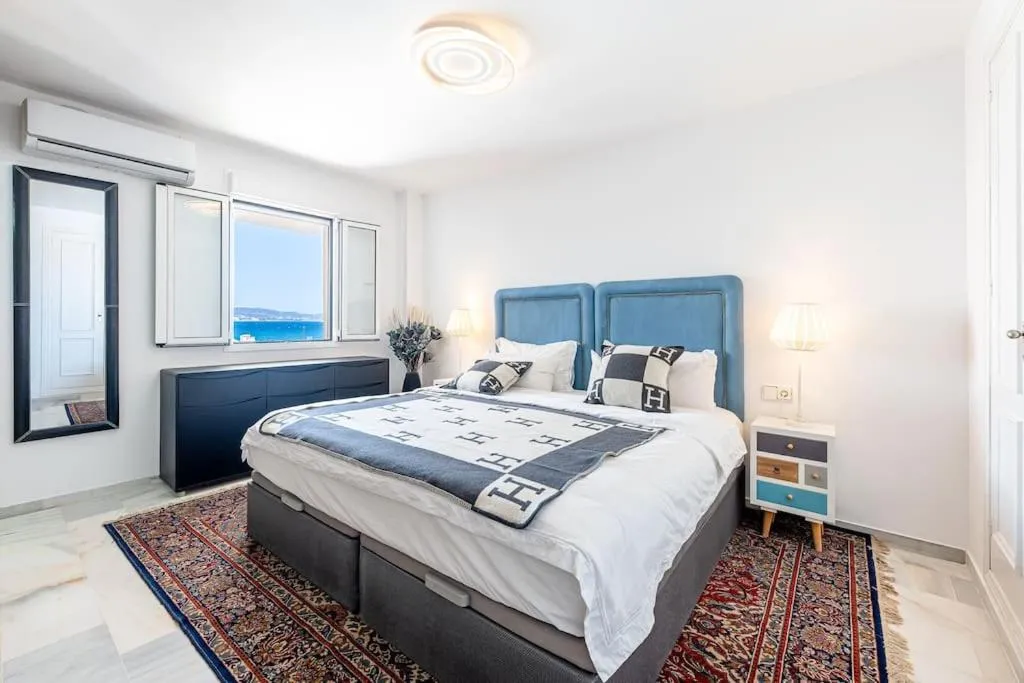 Image 6 of Modern 3 bedroom in Puerto Banus with sea views