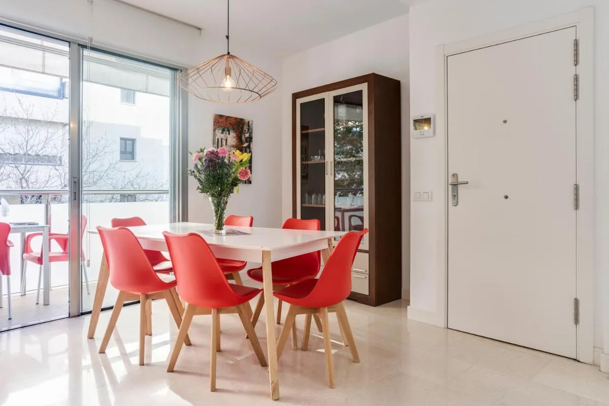Image 4 of Modern Apartment next the Beach