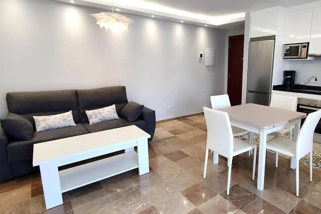 Image 1 of Modern Two Bedroom Apartment in Marbella Centre