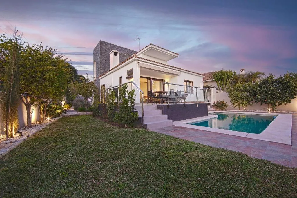 Image of Modern Villa close to Costabella beach