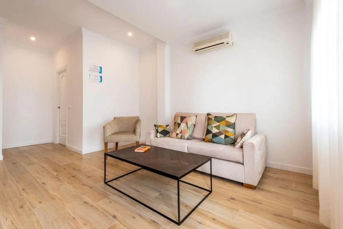 Image 2 of Moderno Apartamento l