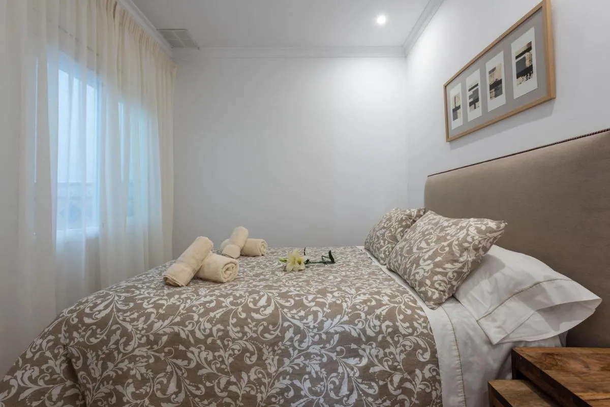 Image 5 of Moderno Apartamento l