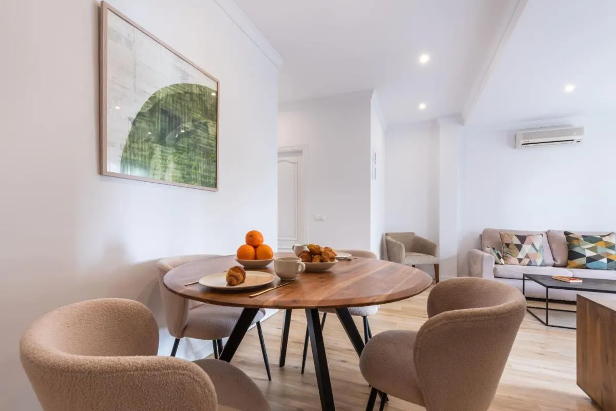 Image 3 of Moderno Apartamento l