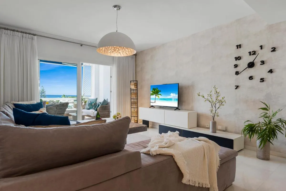 Image 5 of Moderno y luminoso apartamento en Las Gaviotas- Puerto Banús