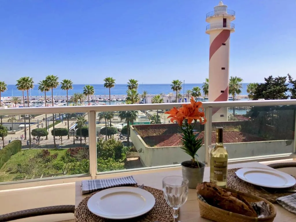 Image of New 1 Bedroom Apartment with FANTASTIC views RDR284