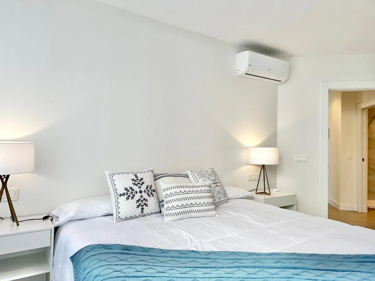 Image 5 of Newly Renovated Apartment in the Center of Marbella – EaW Homes