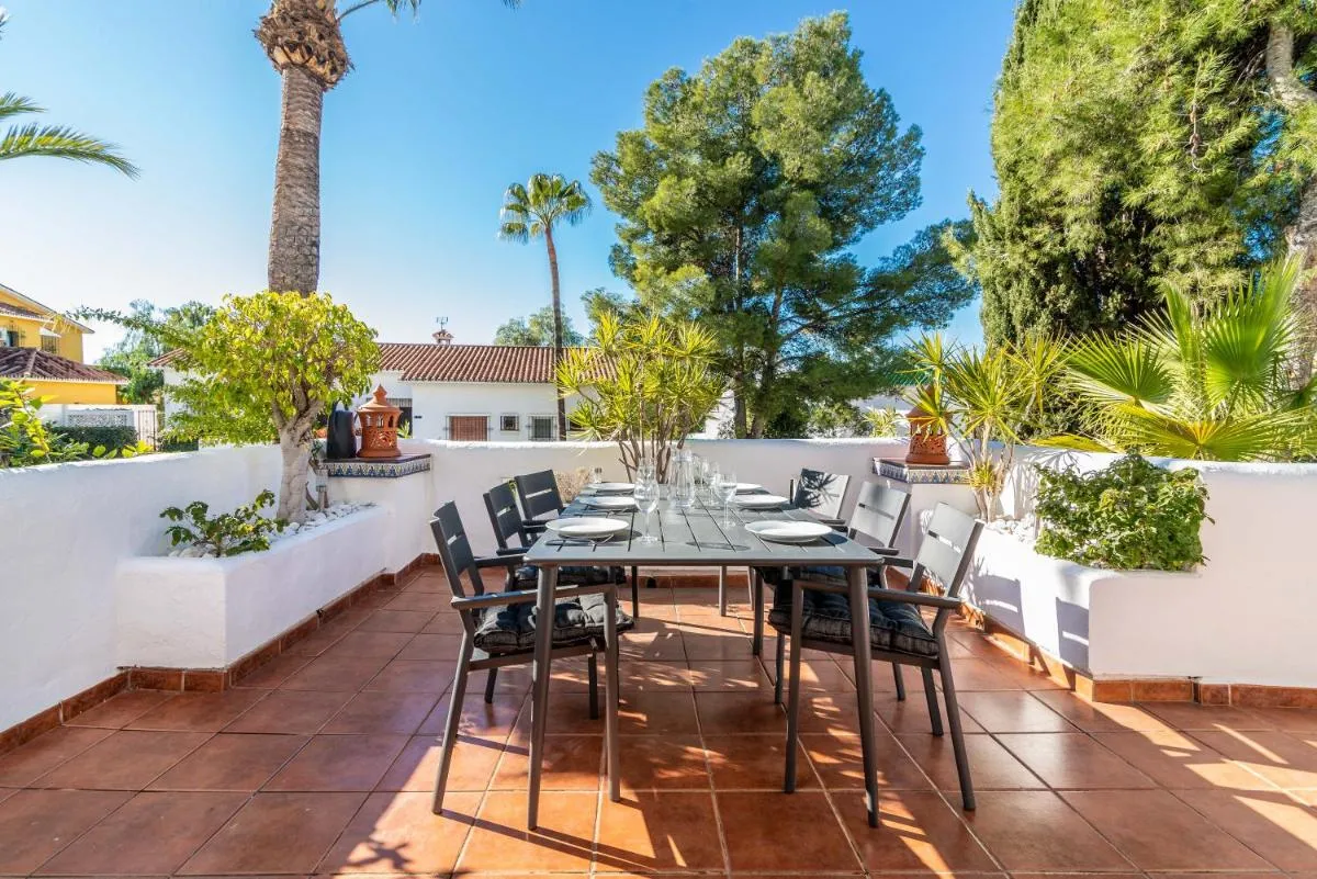 Image 6 of Newly renovated 3 bedroom apt next to Puerto Banús