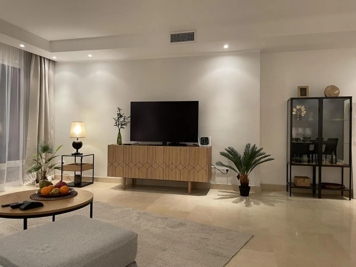 Image 1 of Oasis 3 bedroom Marbella Golden Mile