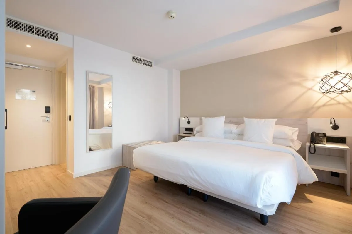 Image 2 of Óbal Urban Hotel