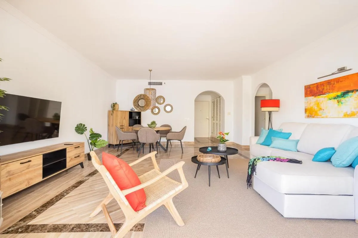 Image 2 of OleHolidays Bahia Marbella Vista Hermosa
