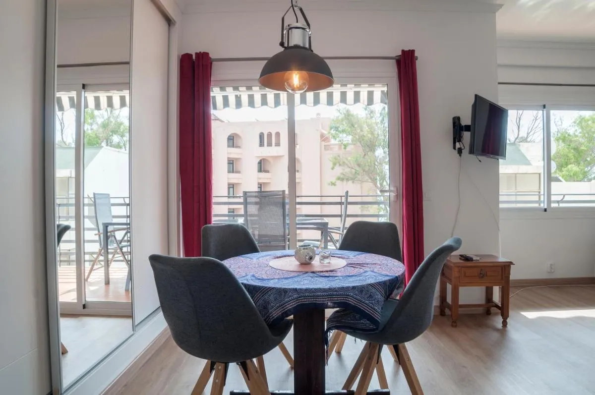 Image 3 of One bedroom apartment with sea views Marbella heart