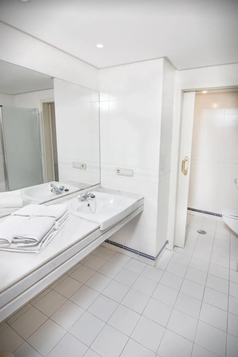 Image 4 of Park Plaza Suites Apartamentos