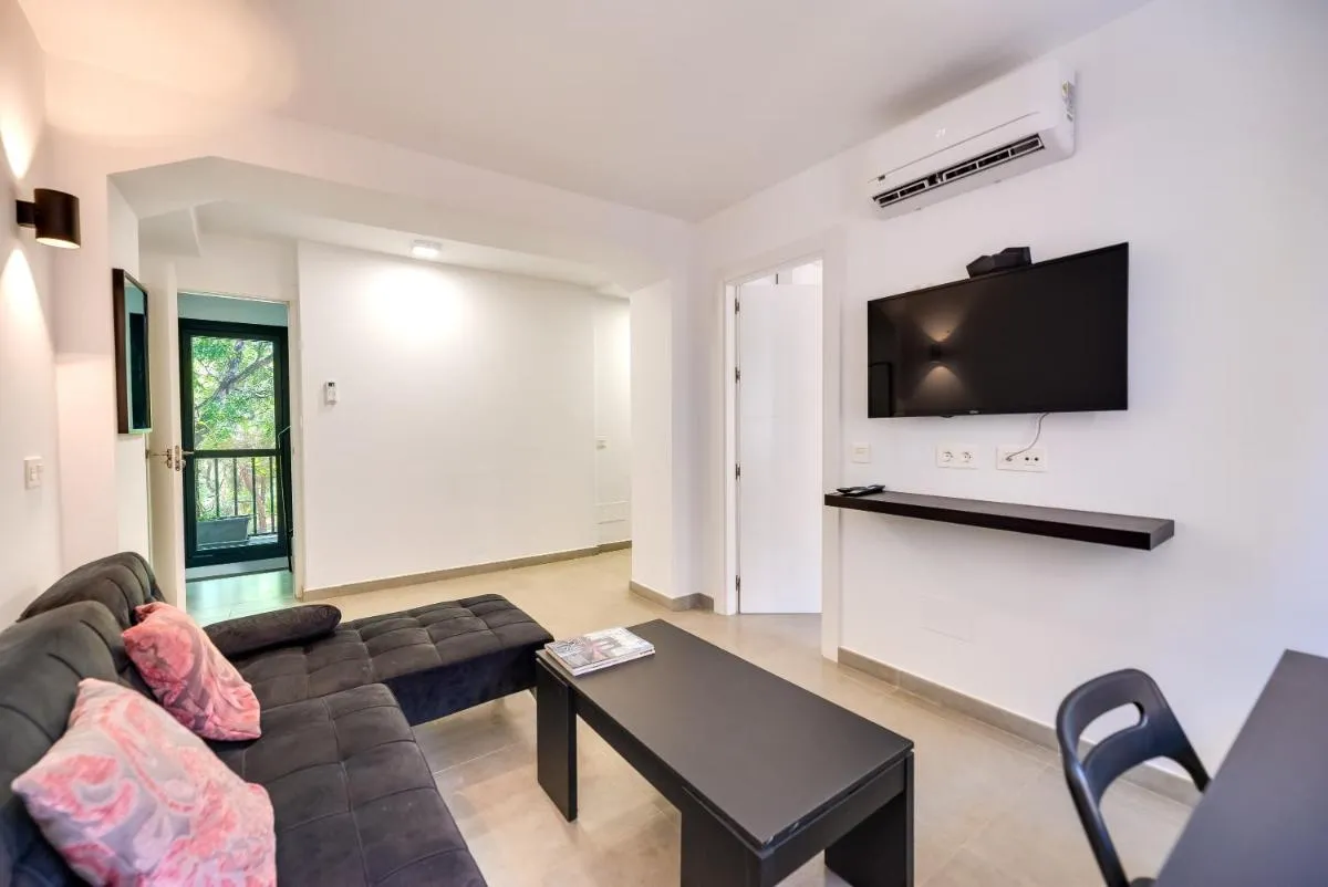 Image 1 of Parkview Apartments 2