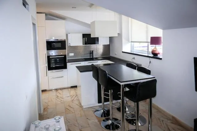 Image 3 of Penthouse A6 Parque la Carolina/Carolina Park