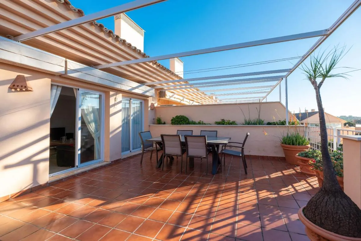 Image 3 of Penthouse Apartment in Elviria