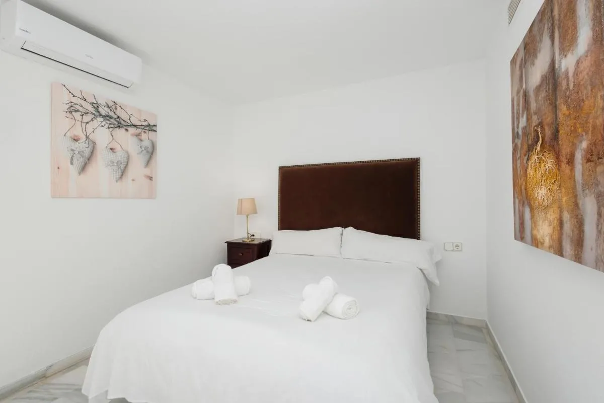 Image 4 of Penthouse in Puerto Banus with sea and marina views