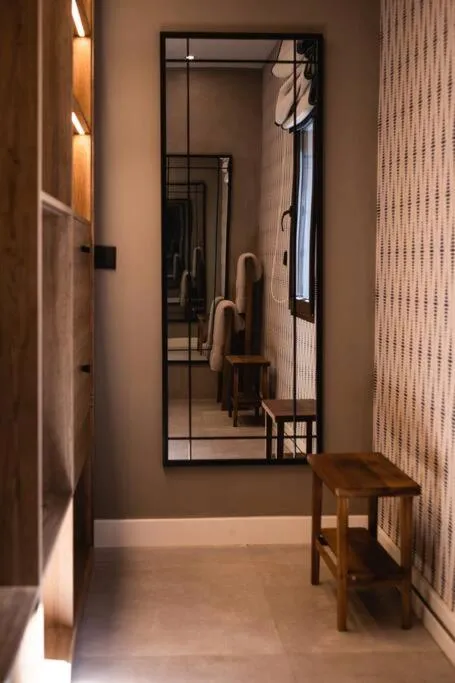 Image 3 of Portside Suite Banus