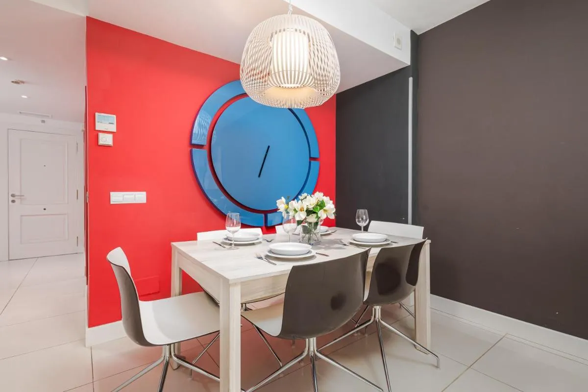 Image 4 of Puerto Banús, Edificio Tembo, 2 bedroom apartment, parking and pool