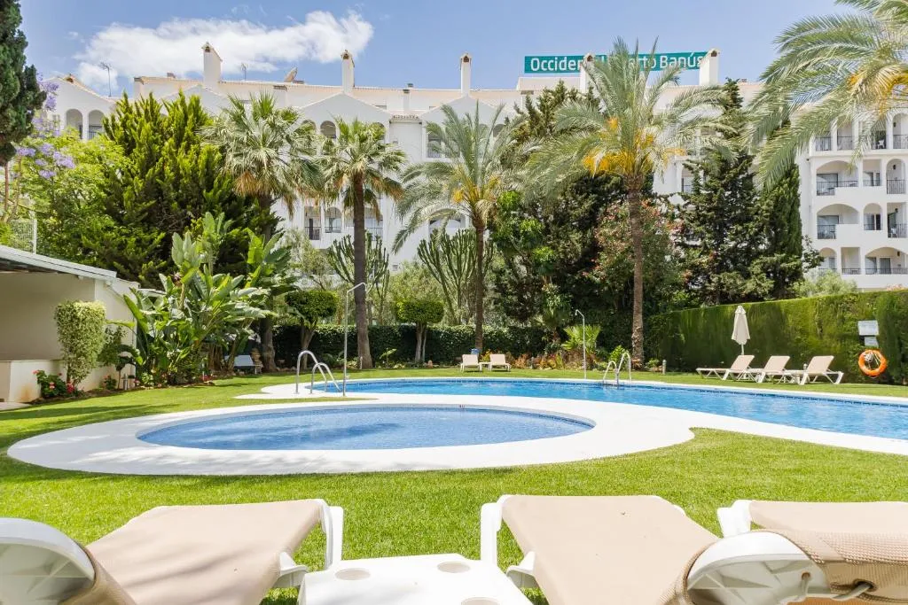 Image of Puerto Banús, Edificio Tembo, 2 bedroom apartment, parking and pool