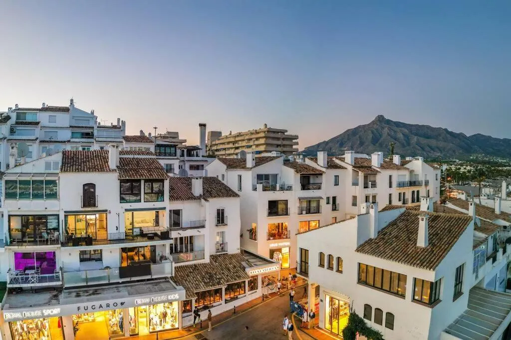 Image 1 of Puerto Banus Front Line 2 bedroom apartment