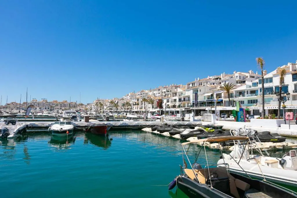 Image of Puerto Banus, Marina Banus, 2BR, 2BTH, pool, parking, Marbella, 1J
