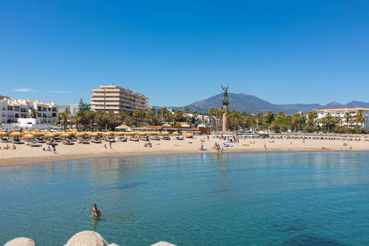 Image 1 of Puerto Banus, Marina Banus, 2BR, 2BTH, pool, parking, Marbella, 2H