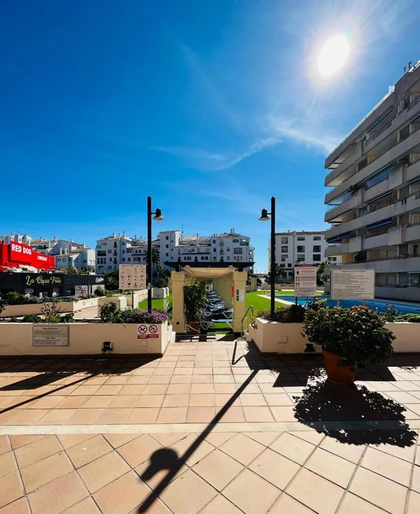 Image 6 of Puerto Banus, Marina Banus, 2BR, 2BTH, pool, parking, Marbella, 2H