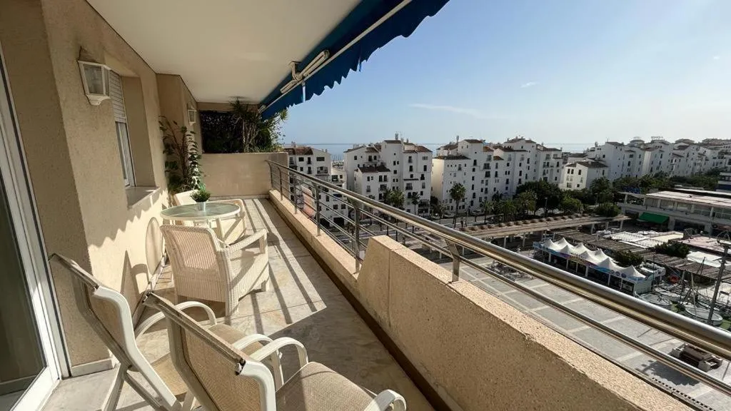 Image 1 of Puerto Banús, seaviews, 2 bedrooms and parking