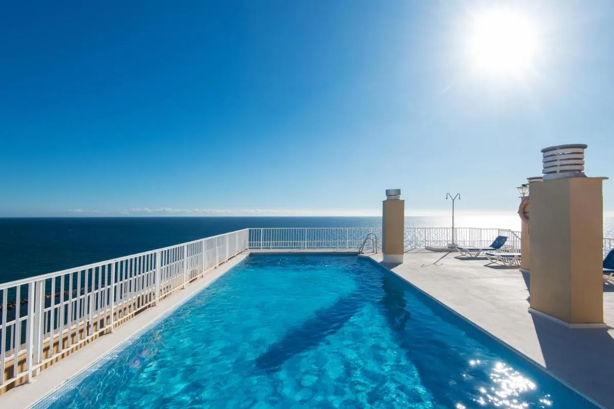 Image 2 of RentAndHomes Beachfront Marbella Center