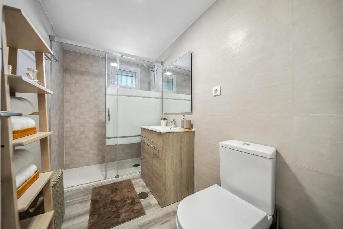 Image 6 of Romantic Stay near Old Town & Self Check-In