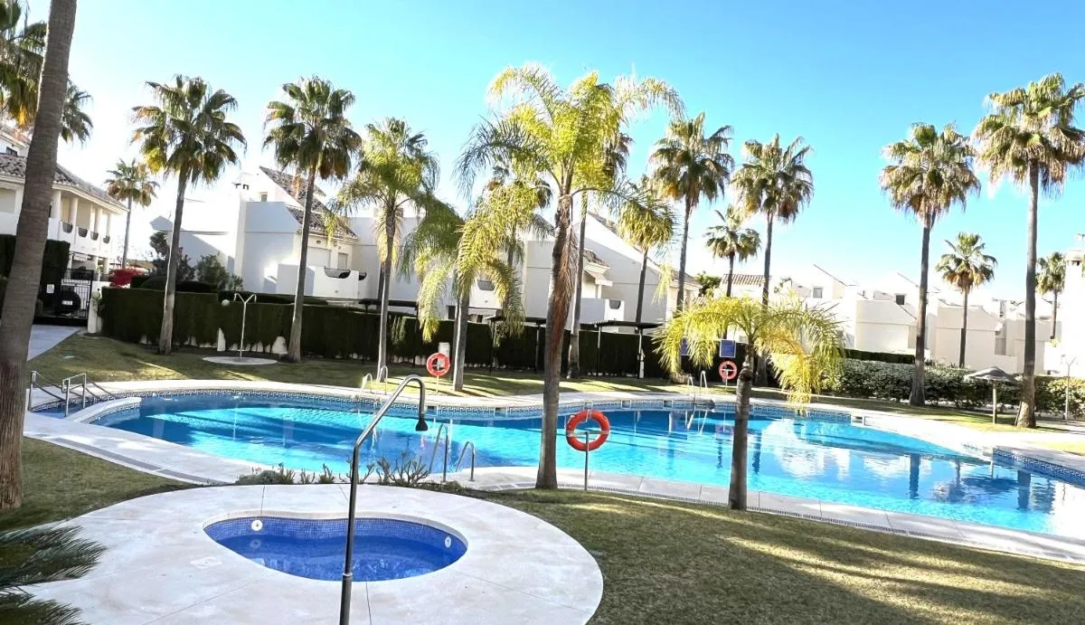 Image 2 of STYLISH TOWNHOUSE IN BEACHFRONT COMPLEX