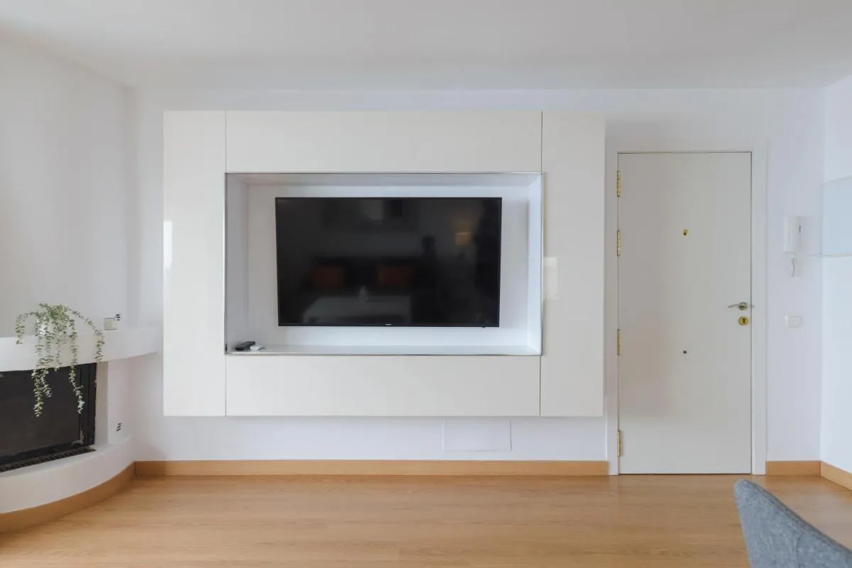 Image 3 of Sea Front Apartment in Marbella Center