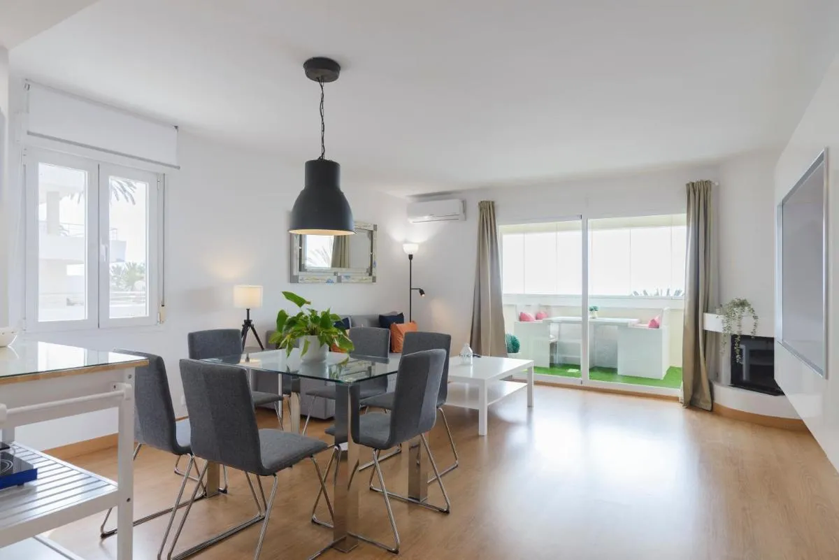 Image 2 of Sea Front Apartment in Marbella Center