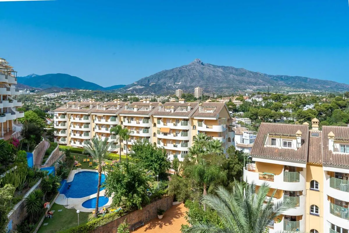 Image 5 of Señorio de Aloha in Puerto Banus
