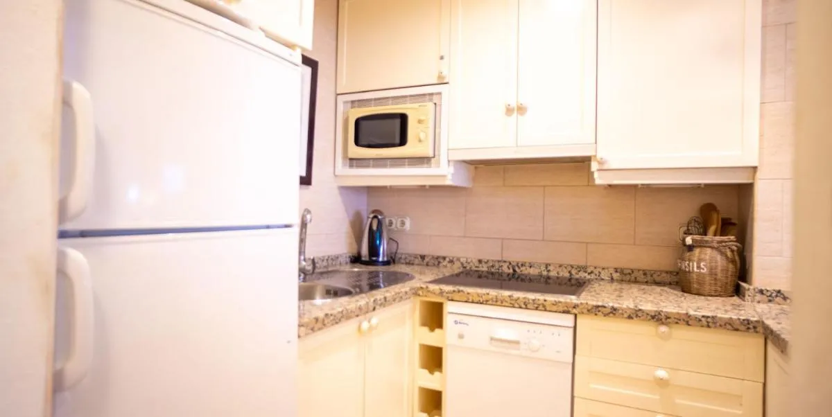 Image 6 of Skol 130. One Bedroom Apartment with Sea Views in Marbella Centre