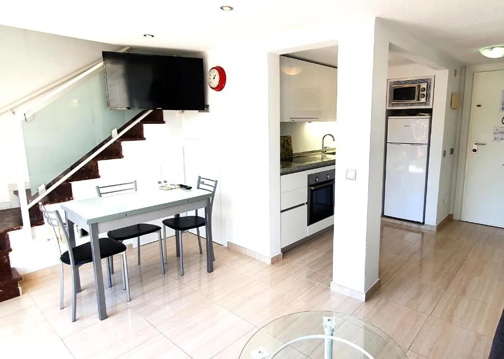 Image of Skol 216 1Bedroom Duplex First Line Beach