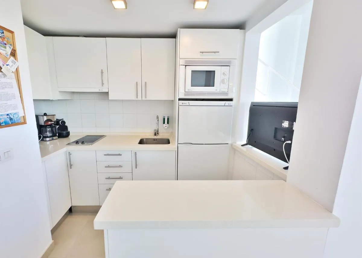 Image 6 of Skol 302 Super One-bedroom Duplex with Sea Views