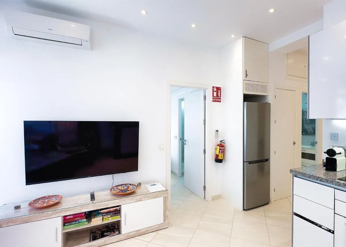 Image 2 of Skol 322 – Completely Renovated Beach Front Apartment Marbella