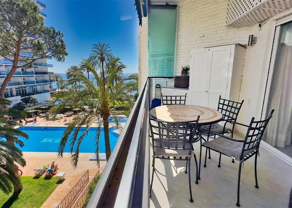 Image of Skol 322 – Completely Renovated Beach Front Apartment Marbella