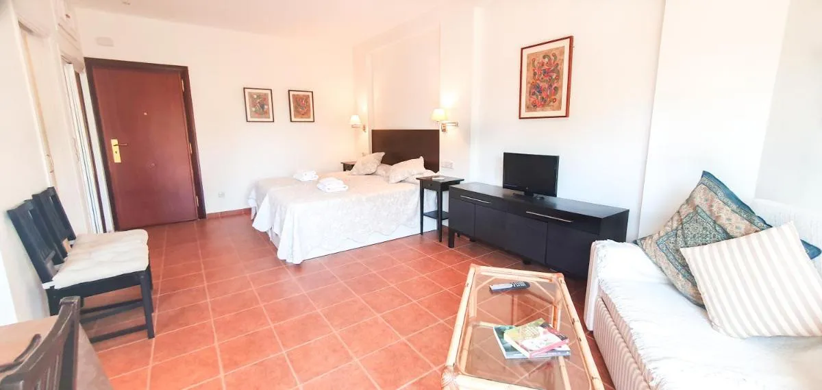 Image 6 of Skol 329 – Spacious Beachfront Studio with Sea Views