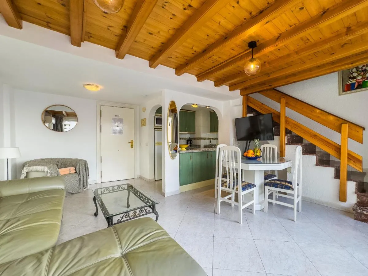 Image 3 of Skol 408A 2 Bedrooms Duplex with Sea Views
