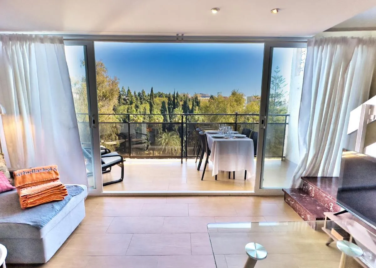Image 5 of Skol 412. Renovated Two Bedrooms Duplex with Sea View.