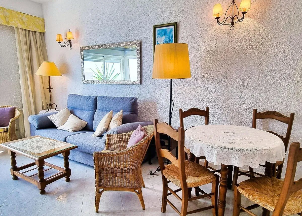 Image 5 of Skol 440. Nice 1 Bed Apartment with Sea Views in Marbella centre.