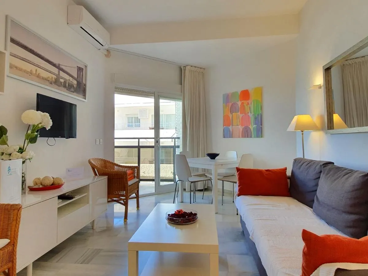 Image 2 of Skol 444. Fantastic Renovated 1 Bed Apartment in Skol Marbella