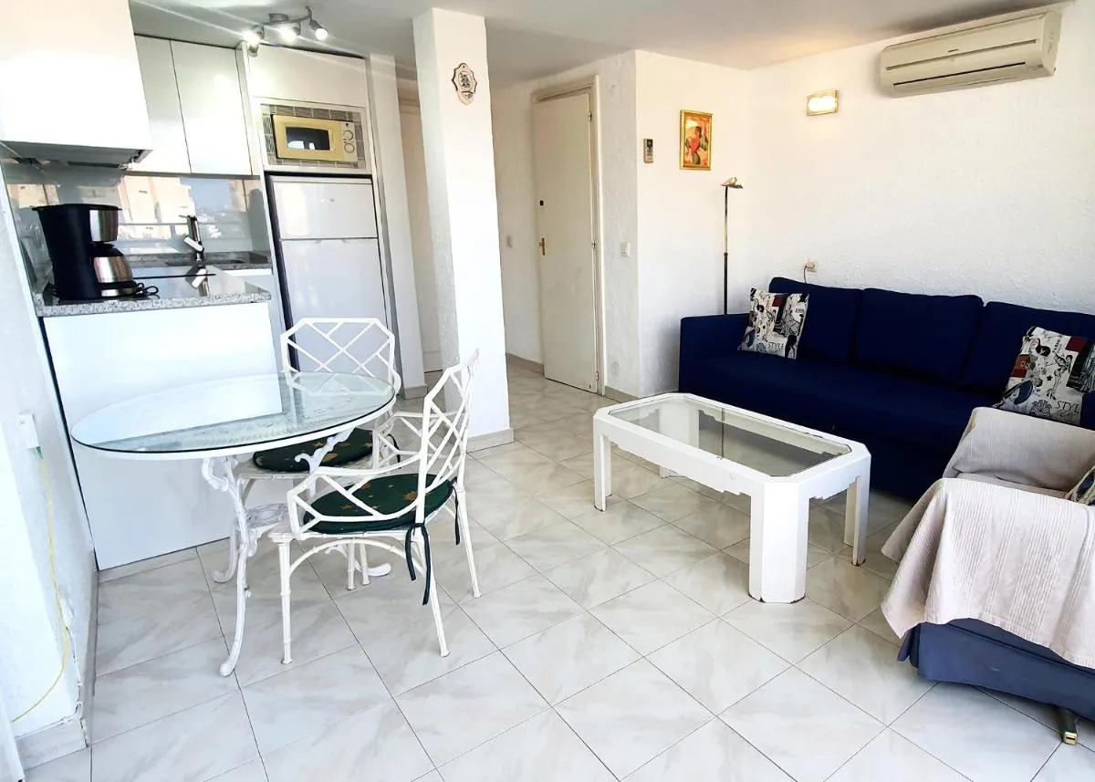Image 4 of Skol 701. One Bedroom Duplex with Exceptional Sea Views.