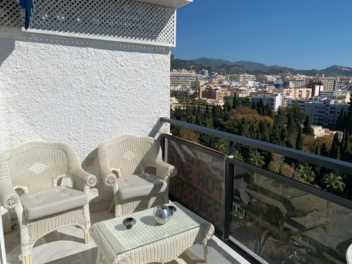 Image 6 of Skol 927A – beachfront central luxury penthouse