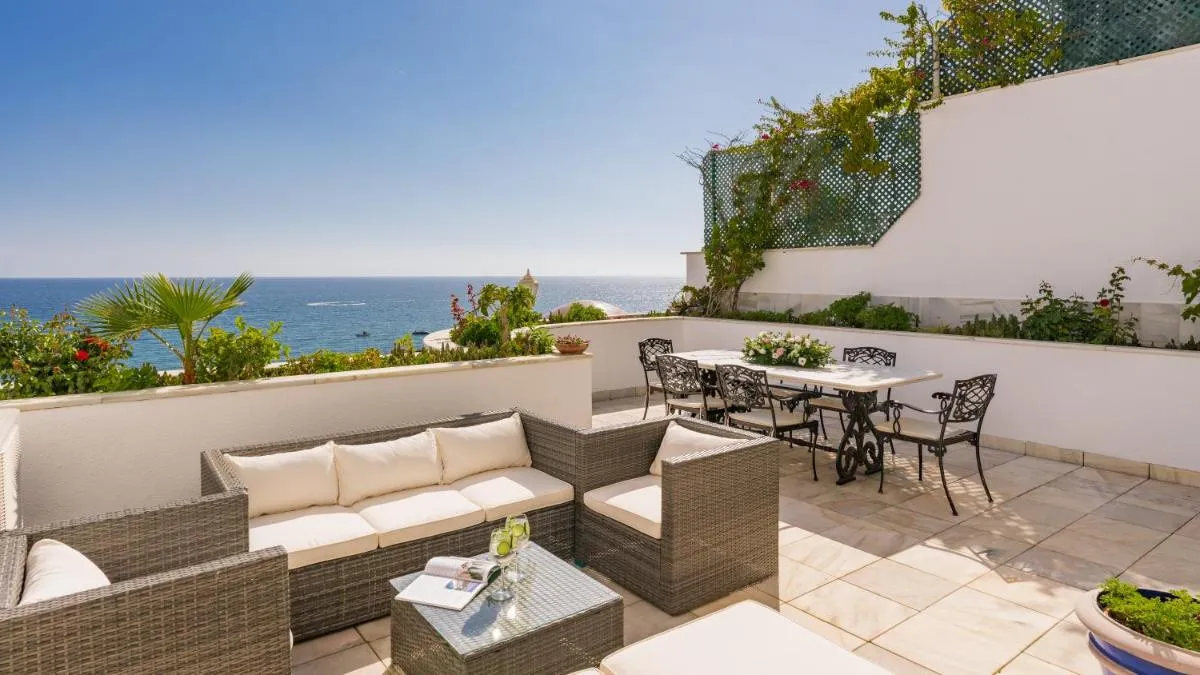 Image 3 of Sky Villa